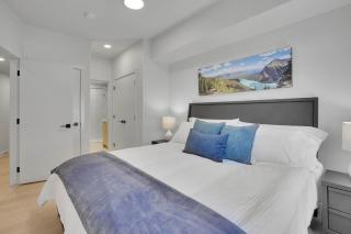 3 Bedroom with Heated Outdoor Pool and Hottub! - 1