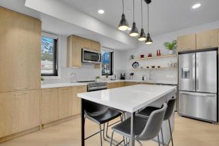 3 Bedroom with Heated Outdoor Pool and Hottub! - 8