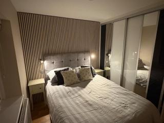 Annexe at The Chalet - A one bedroom annexe with gorgeous countryside views - 1