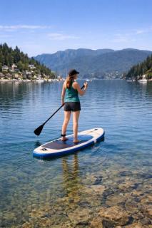 Cozy Deep Cove Retreat Near Quarry Rock Hike - 3