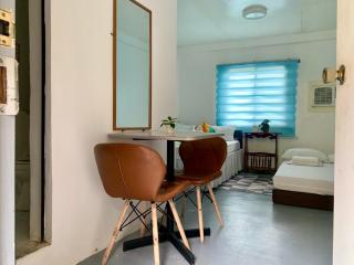 Old Parola Seaside Inn - 2