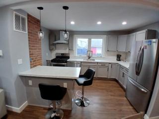 Monthly Stays - 2BR Apt in Bloomfield - 8 Min Walk from NJ Transit - 8