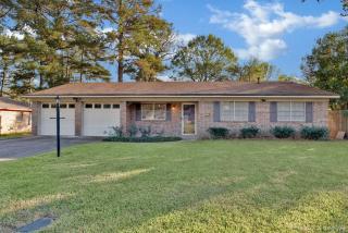 Comfy 3 Bedroom Retreat - 8