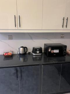 Hotel-Style 2-Bedroom Apartment in Bahria Town Phase 8 - 4