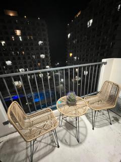 Saekyung Charming condo with pool and city views - 0