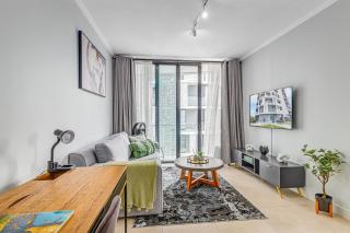 4316 Ellipse luxury Apartment, Waterfall - 0