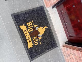 Big Mo Bev and Grill - 7