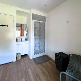 Combo centre-ville - 8 pers - 3 chambres avec salle de bain - 3