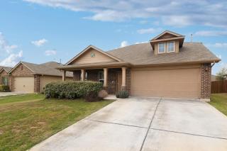 Kitchen Foosball Fenced Yard Parking - 3