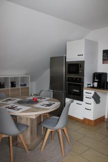 gemütliche Dachgeschoss- Ferienwohnung im Grünen - Sundern - 8