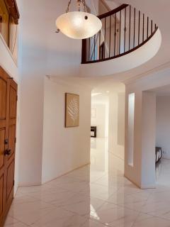 Carindale family home, private pool, leisure accommodation - 5