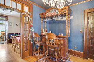 The Manheim Manor - 3