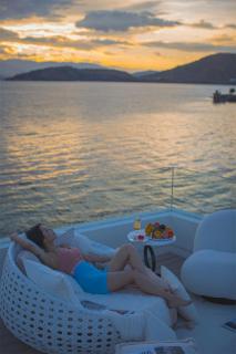 Three-Colored Cloud River (Dali Shuanglang Erhai Branch) - Dali - 2