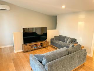 Pristine Little Bitterroot Lake House for Skiing, Ice Fishing, Remote work - 1