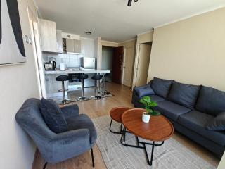 Amplio departamento en pleno centro de Chillán con estacionamiento privado - 1