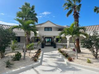 Oceanfront Luxury & Sunset Views - 6