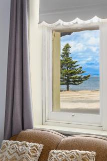 Armadale House - Kingscote - 8