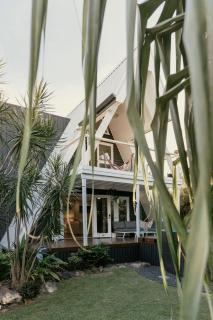 Salt At Mudjimba Recovery Retreat Beachouse - 0