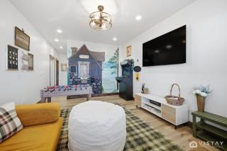 The Wandering Doe Readers Retreat with Hot Tub - 5