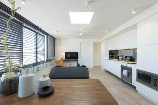 Radiant 2BR Top-Level Unit with Wi-Fi near Bondi Beach - Sydney - 0
