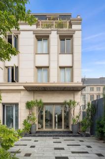 Regal Collection House - 9