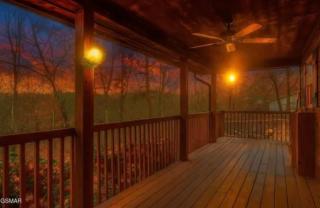 Blue Beary Delight Newly renovated Near Everything - 9