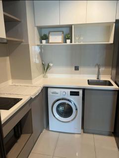 2 Bed 2 Bath Condo Steps to BTS&MRT - 6