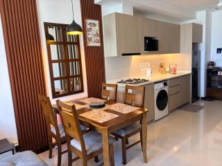 Tri-Zen Colombo 2 - 38th Floor Luxury Apartment with City Skyline Views & Rooftop Pool - 8