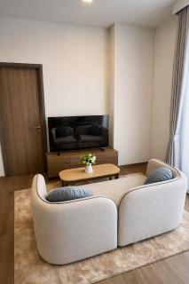 2BR Apartment, 10-Min Walk to the Beach - 9