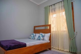 Palm Haven Furnished Apartments - 1