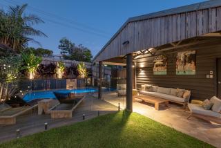 Holiday Home at Sunshine with Pets and HEATED POOL - 4