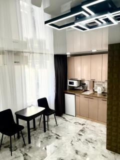 Однокомнатная студия, Соборности 42 - 4