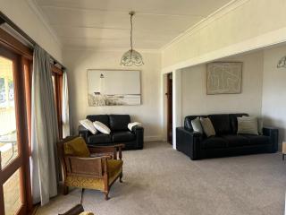 The Beach House - Paihia Holiday Home - 1