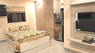 Modern Penthouse Room with Kitchen - 0