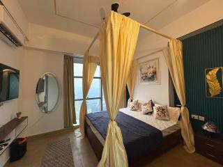 Luxurious 1BHK suite with city view with The lockwoods - 1