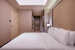 Novotel Living Shanghai Jingan - 4