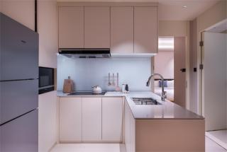 Novotel Living Shanghai Jingan - 3