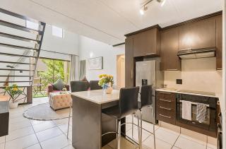 Zalari Loft B, Nature-Inspired 2 Bed Loft, Paulshof, Sandton - 4