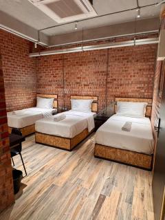 Brick Box Family Hotel Ipoh - Ipoh - 7