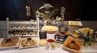 Eighty Eight Hotel - 9