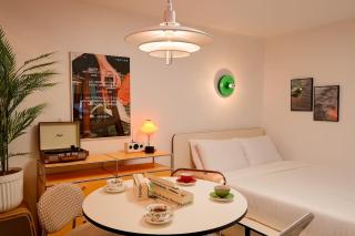 Hip Mangwon Stay in Seoul Hongdea Mangwon World Cup Market 1 minute walk Manglidanggil Local food Cafes - 0