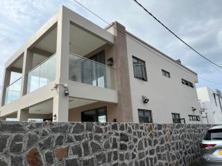 Blue Sunset Villa by Kestrel Retreat - Grand Bay - 0