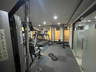 Couple friendly room with ac, comfy bed and private window view - 8