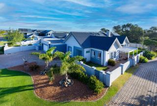 Albatross @ Kingswood - 0