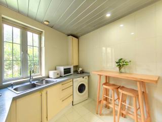 Ladoll Service Apartments - 1