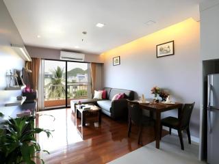 J Town serviced Apartments&hotel - 3