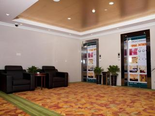 GreenTree Inn Shanghai Minhang Development Zone Subway Station Business Hotel - 9