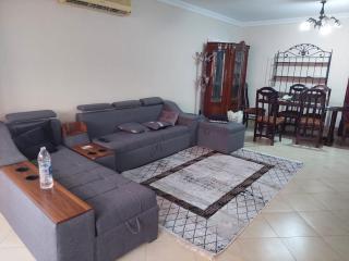 عمارة مميزة باطلاله رائعه و مكيفه بجوار فندق توليب رشدي شارع المعسكر الروماني - 5