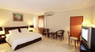 Plaza Hotel Tegal - 3