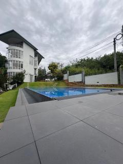 Kandy krush Hotel - 1